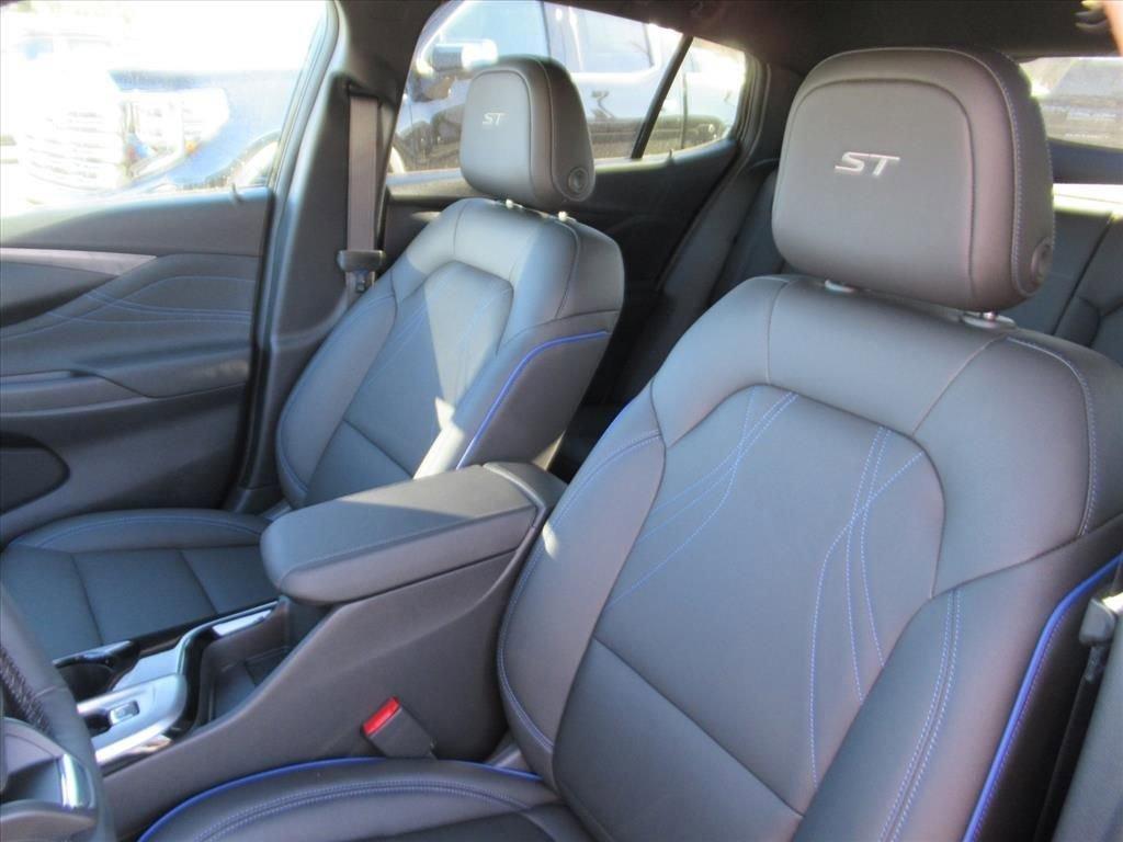 Buick Envista Sport Touring Front Wheel Drive Suv - Thumbnail 17