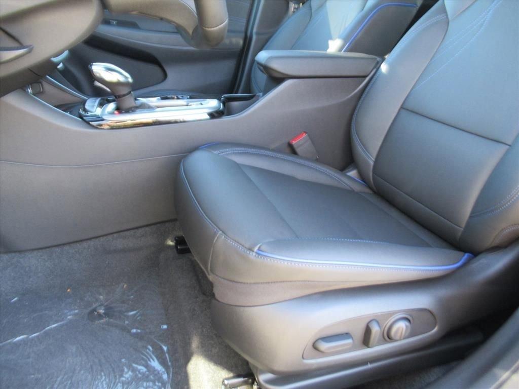 Buick Envista Sport Touring Front Wheel Drive Suv - Thumbnail 16