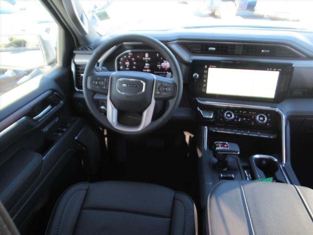 Gmc Sierra 1500 Denali Four Wheel Drive Crew Cab - Thumbnail 14