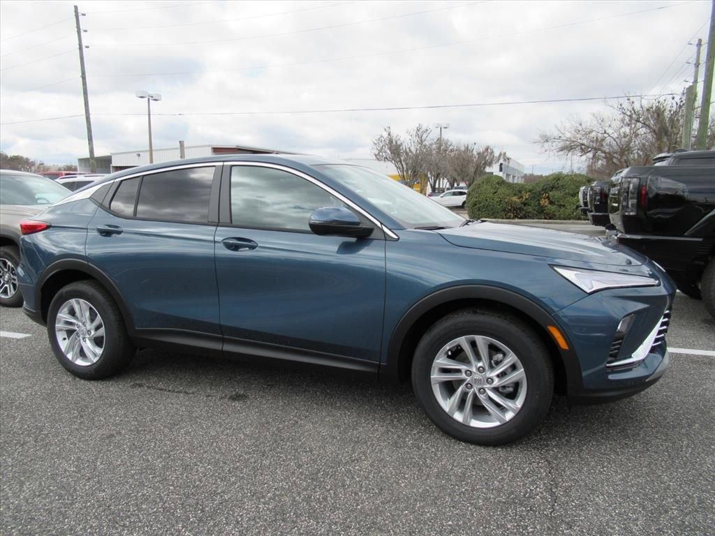 Buick Envista Preferred Front Wheel Drive Suv - Thumbnail 3