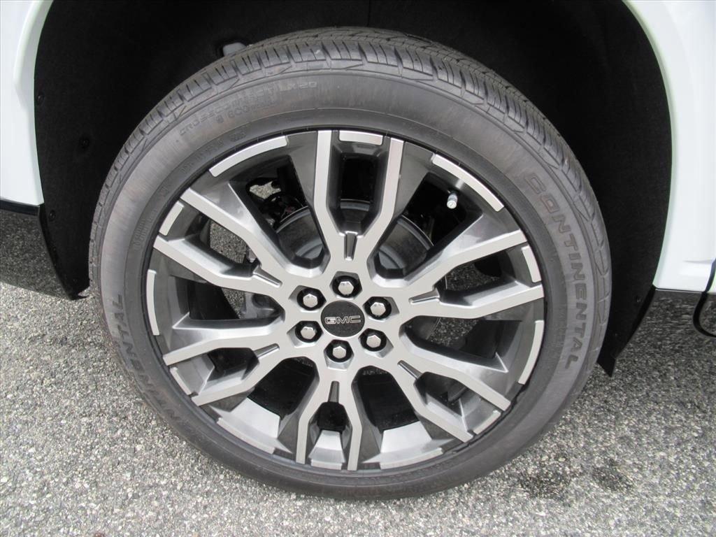 Gmc Acadia Denali Ultimate All Wheel Drive Suv - Thumbnail 9