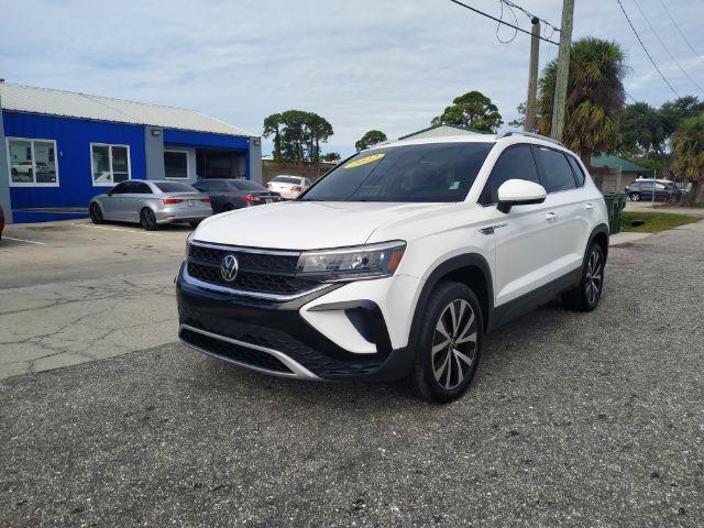 Volkswagen Taos - Thumbnail 2