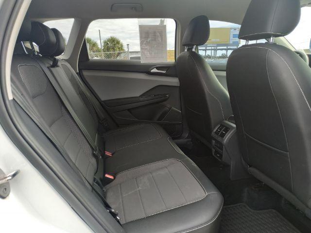 Volkswagen Taos - Thumbnail 12