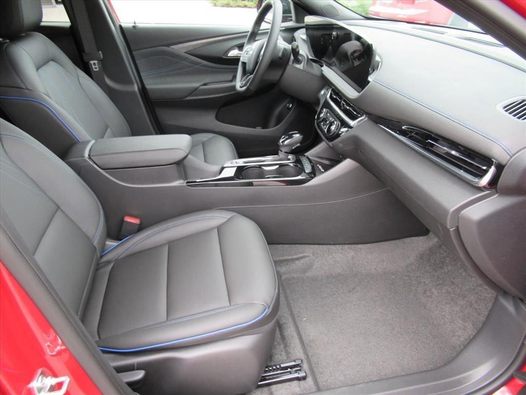 Buick Envista Sport Touring Front Wheel Drive Suv - Thumbnail 11