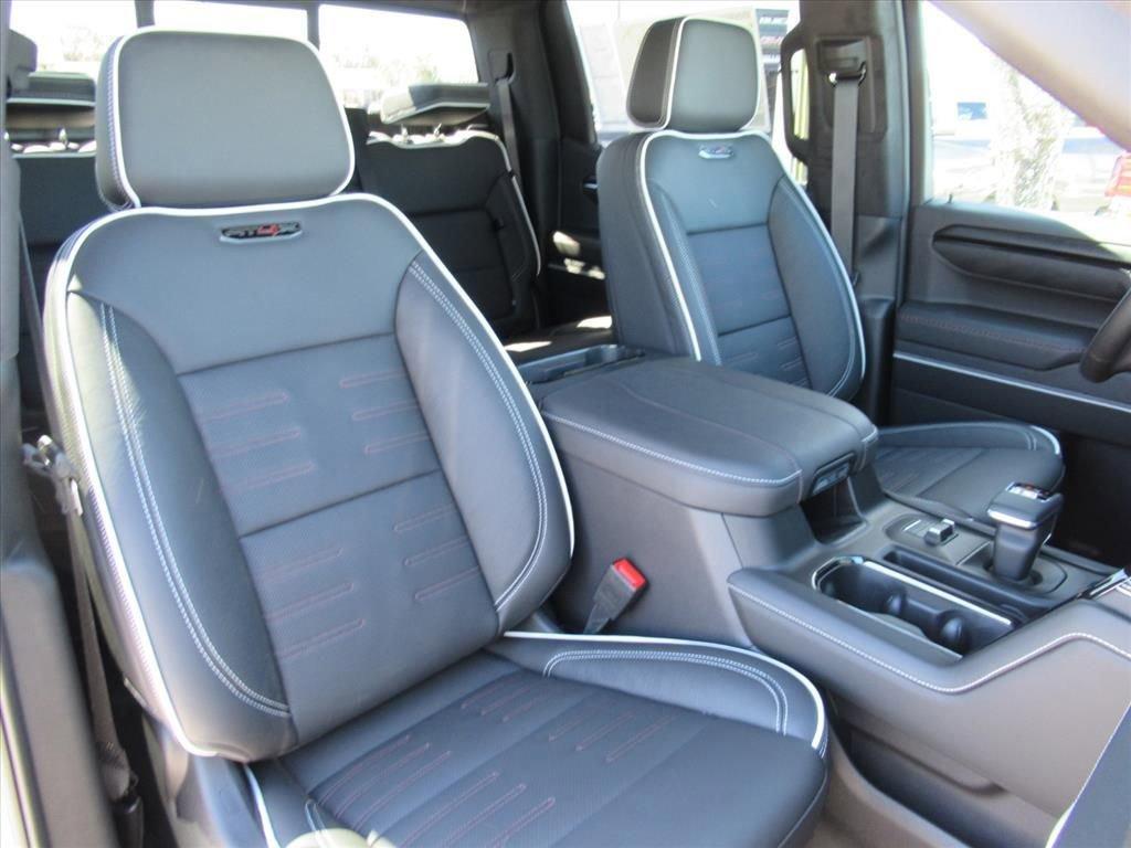 Gmc Sierra 1500 At4X Four Wheel Drive Crew Cab - Thumbnail 12