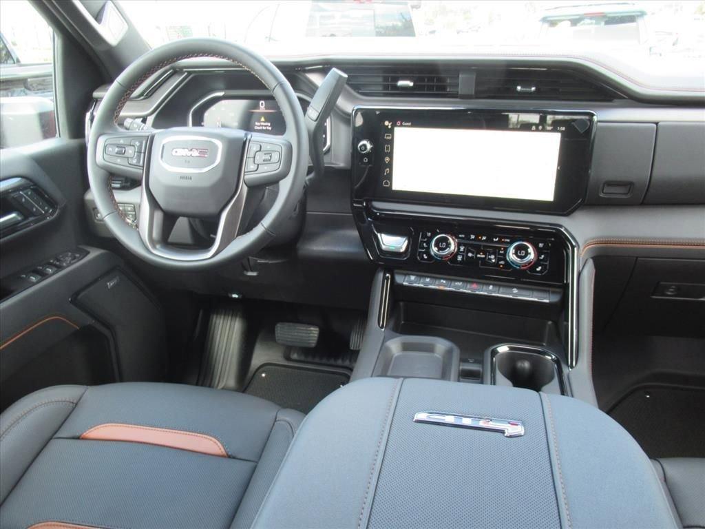 Gmc Sierra 2500 Hd At4 Four Wheel Drive Crew Cab - Thumbnail 14