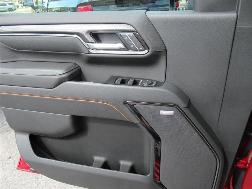 Gmc Sierra 2500 Hd At4 Four Wheel Drive Crew Cab - Thumbnail 20