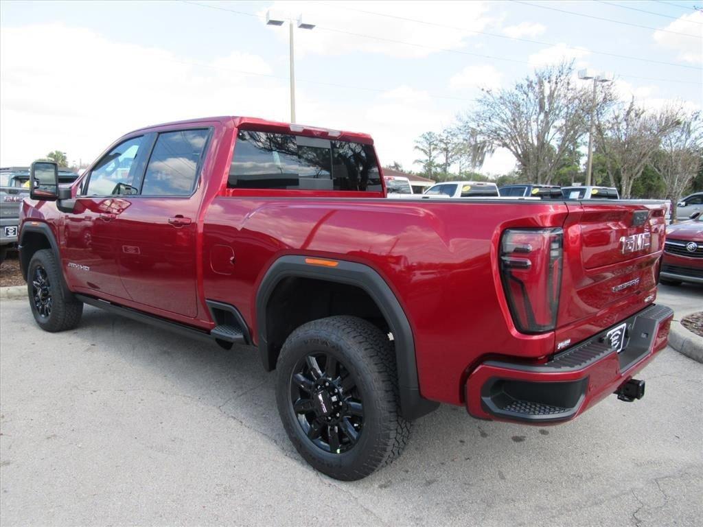 Gmc Sierra 2500 Hd At4 Four Wheel Drive Crew Cab - Thumbnail 5