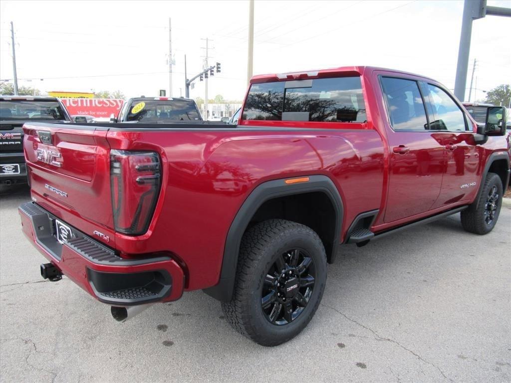 Gmc Sierra 2500 Hd At4 Four Wheel Drive Crew Cab - Thumbnail 7