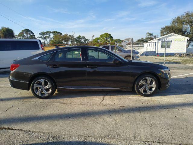 Honda Accord - Thumbnail 6