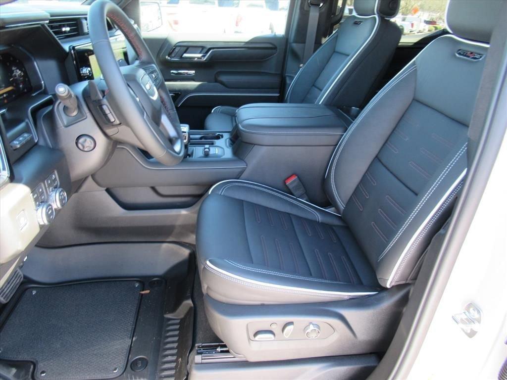 Gmc Sierra 1500 At4X Four Wheel Drive Crew Cab - Thumbnail 19