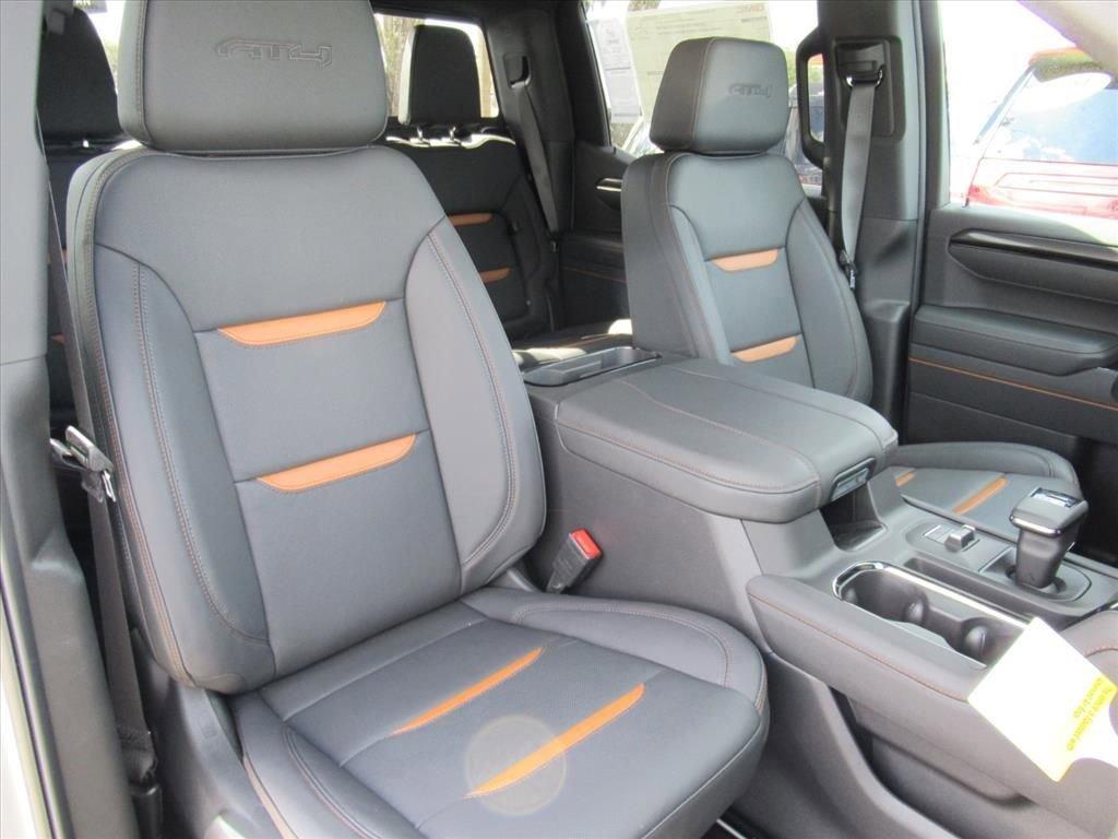 Gmc Sierra 1500 At4 Four Wheel Drive Crew Cab - Thumbnail 8