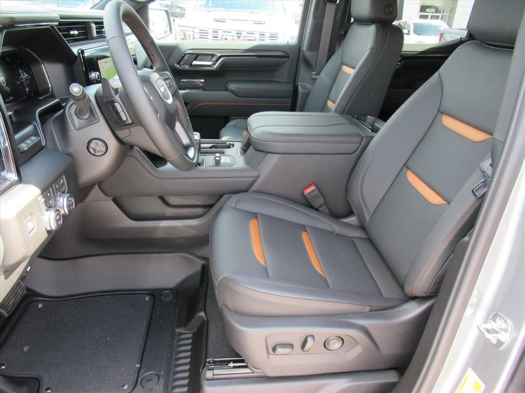 Gmc Sierra 1500 At4 Four Wheel Drive Crew Cab - Thumbnail 16