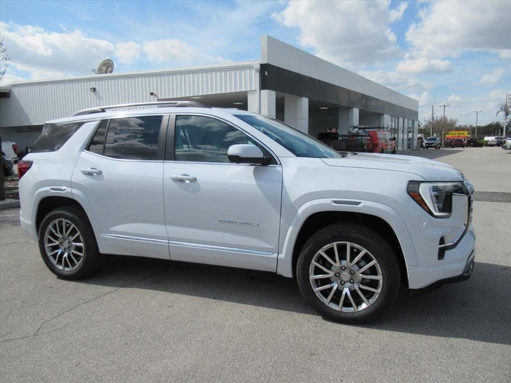 Gmc Terrain Denali All Wheel Drive Suv - Thumbnail 3