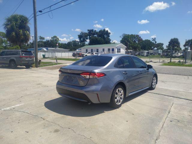 Toyota Corolla - Thumbnail 5