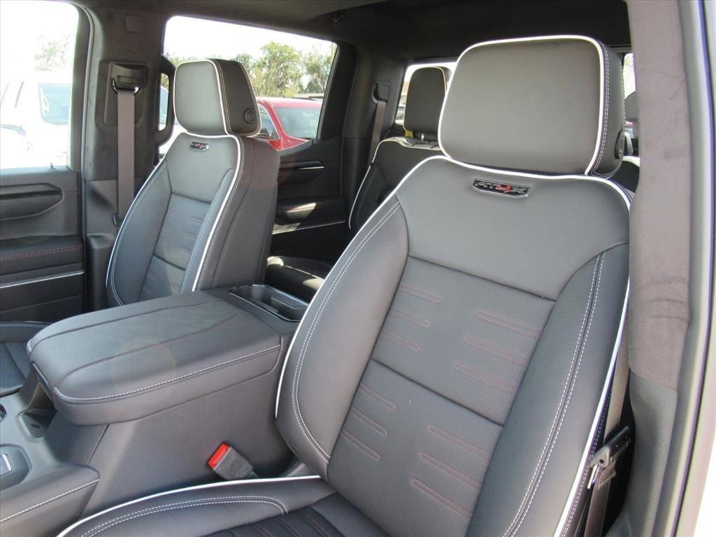 Gmc Sierra 1500 At4X Four Wheel Drive Crew Cab - Thumbnail 18