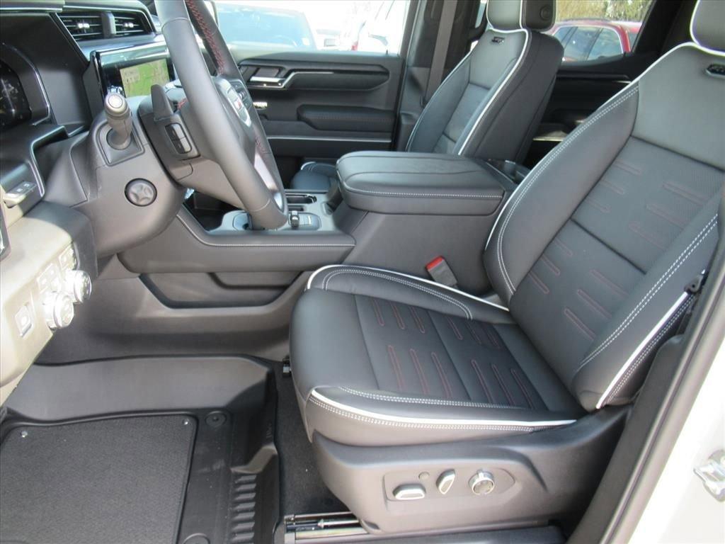 Gmc Sierra 1500 At4X Four Wheel Drive Crew Cab - Thumbnail 17