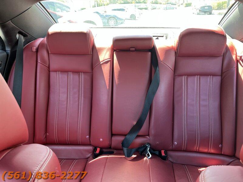 Chrysler 300 Series S V6 - Thumbnail 11