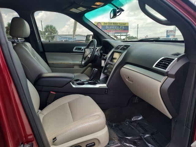 Ford Explorer - Thumbnail 14