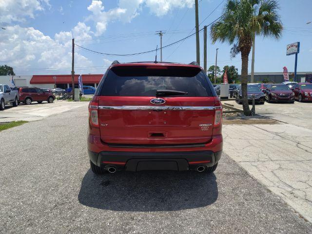 Ford Explorer - Thumbnail 4