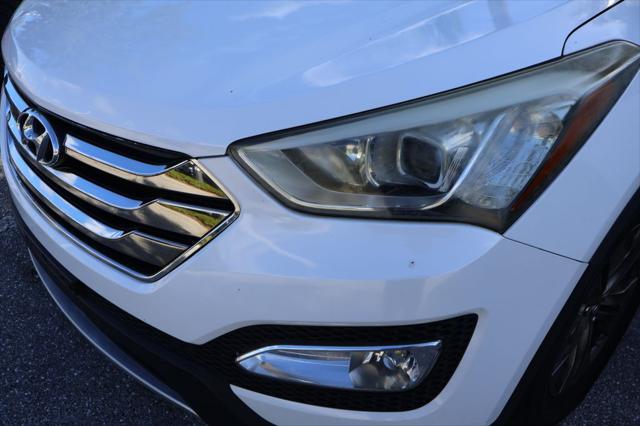 Hyundai Santa Fe Sport 2.4L - Thumbnail 3