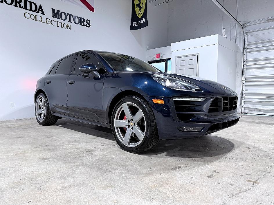 Porsche Macan Gts - Thumbnail 2