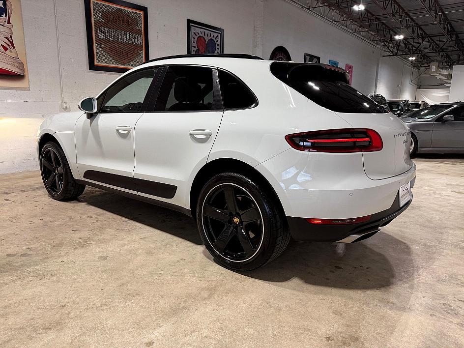 Porsche Macan - Thumbnail 5