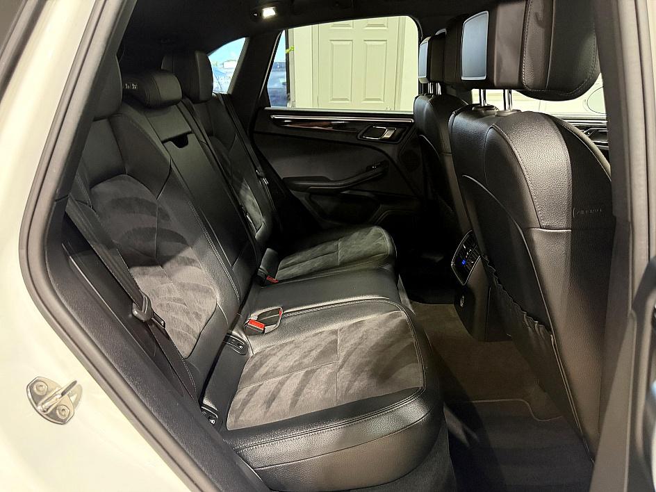 Porsche Macan - Thumbnail 10