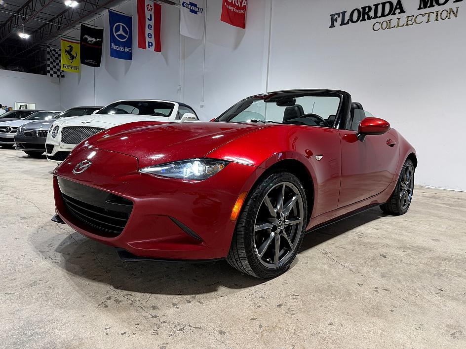 Mazda Mx-5 Miata Grand Touring - View 1