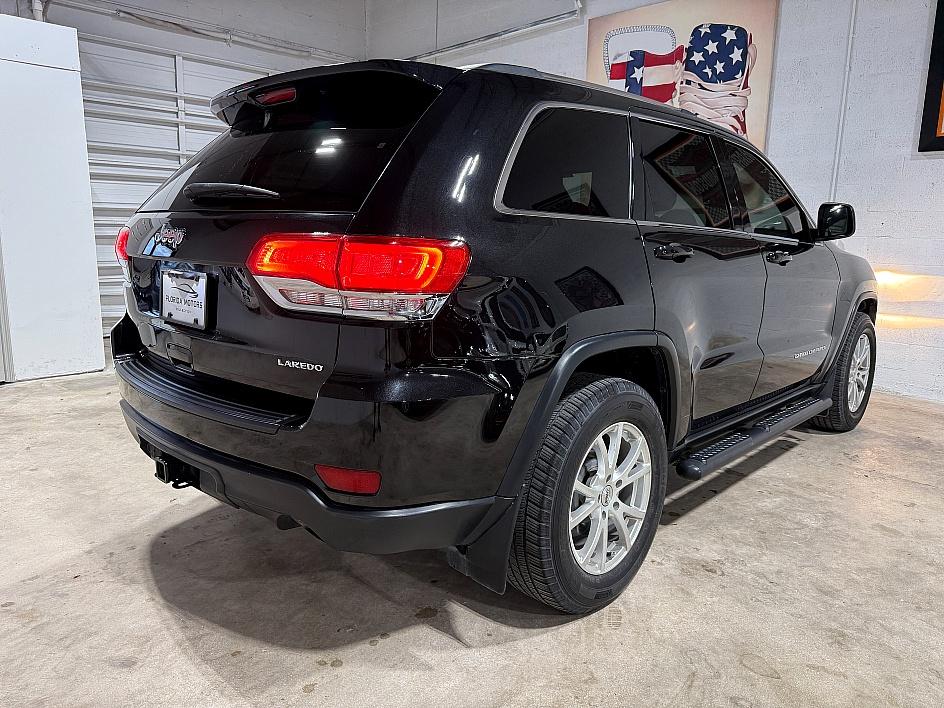 Jeep Grand Cherokee Laredo - Thumbnail 4