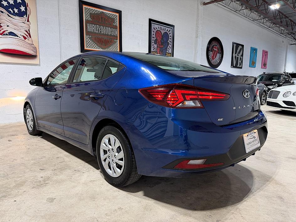 Hyundai Elantra Se - Thumbnail 5