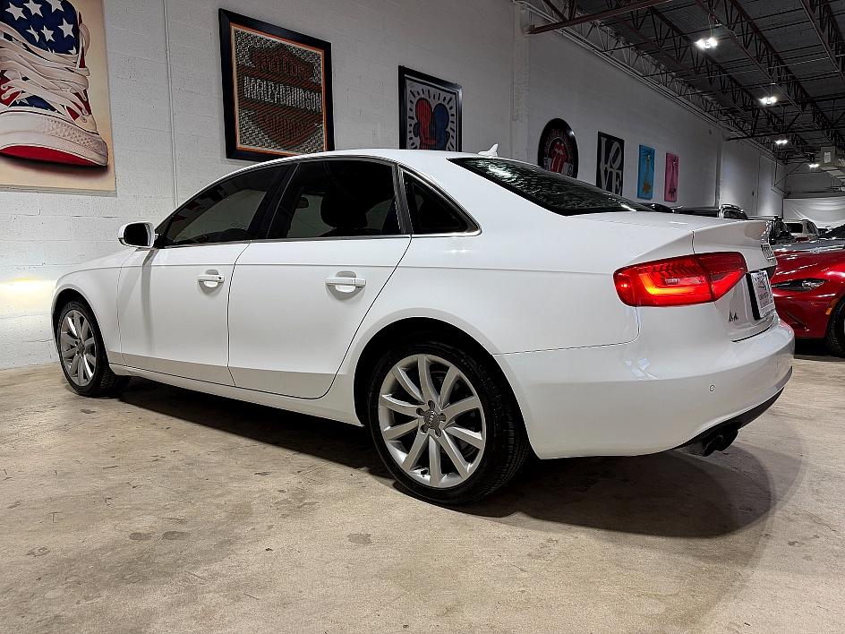 Audi A4 Premium Plus - Thumbnail 4