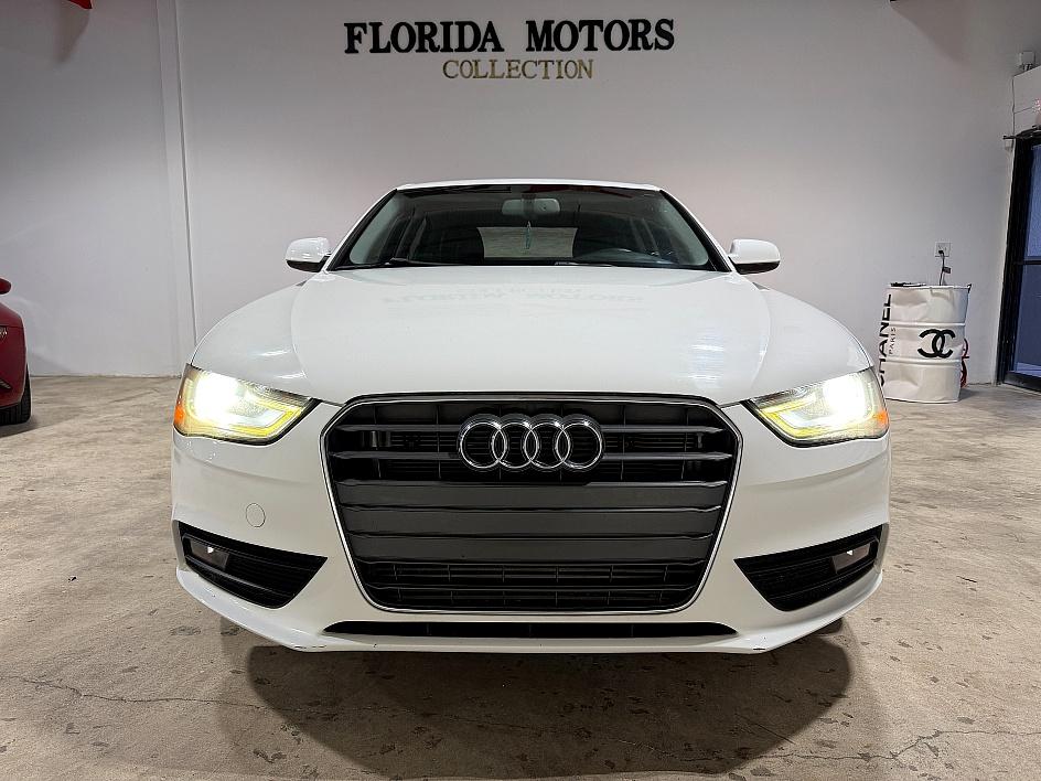 Audi A4 Premium Plus - Thumbnail 2