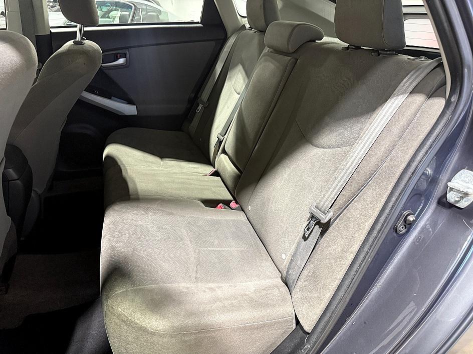 Toyota Prius Two - Thumbnail 10