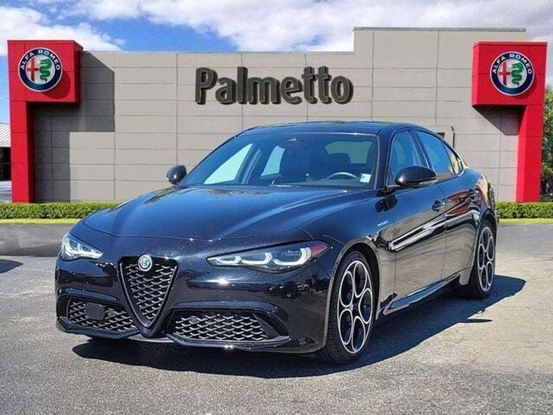 Alfa Romeo Giulia - View 1