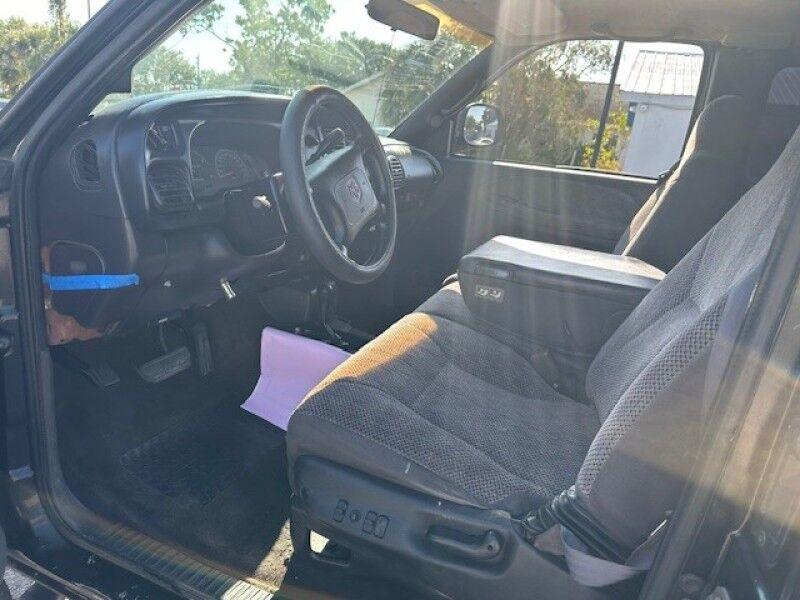 Dodge RAM 2500 - Thumbnail 9