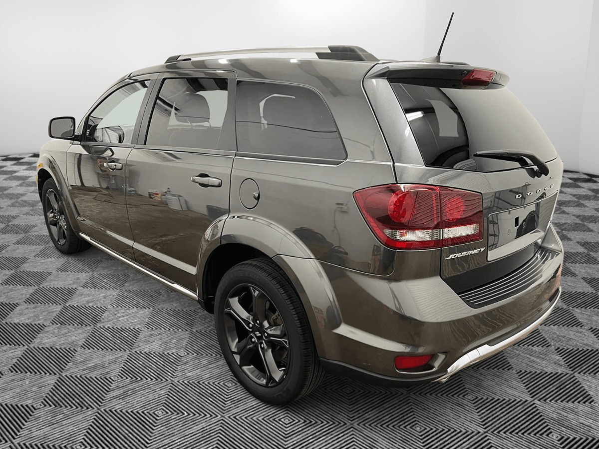 Dodge Journey Crossroad - Thumbnail 6