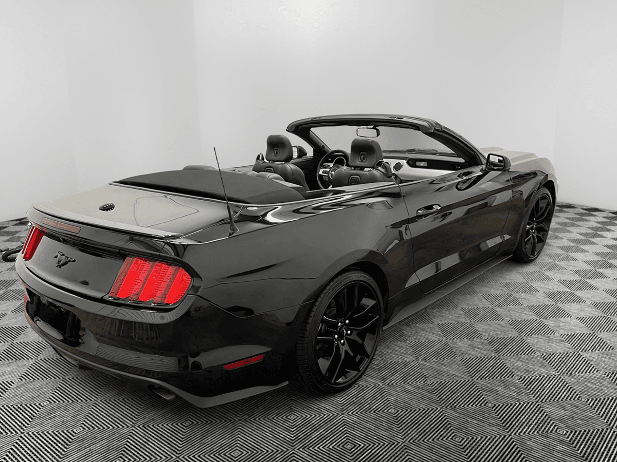 Ford Mustang Ecoboost Premium - Thumbnail 4