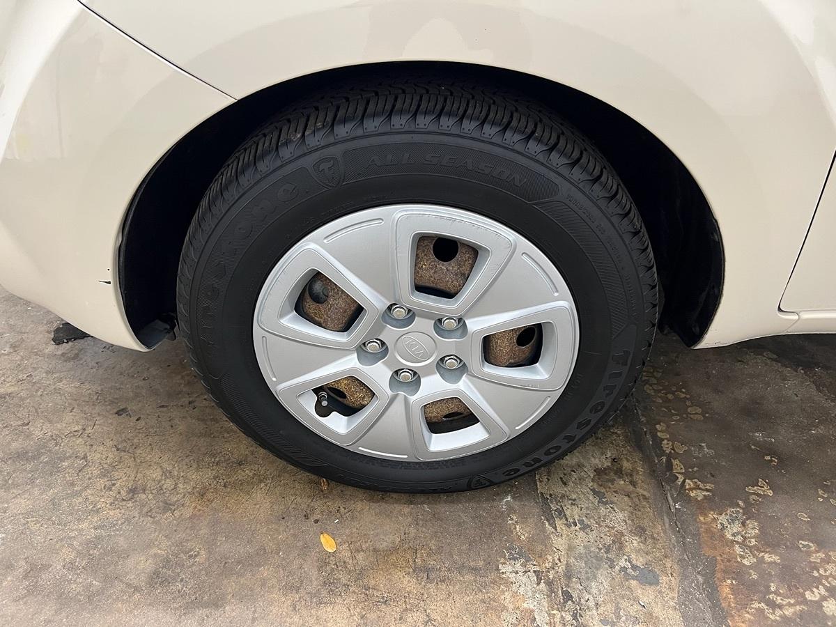 Kia Soul Base - Thumbnail 19