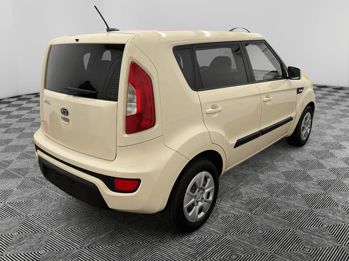 Kia Soul Base - Thumbnail 7