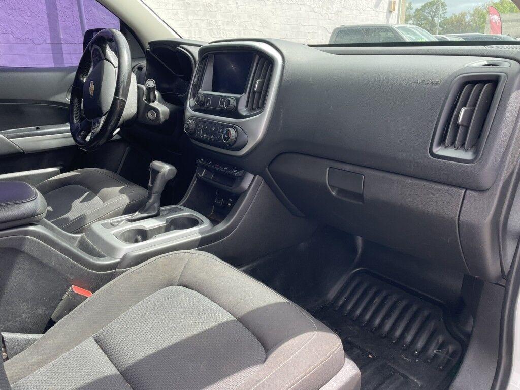 Chevrolet Colorado - Thumbnail 2