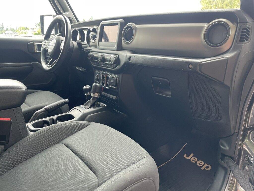 Jeep Gladiator - Thumbnail 8