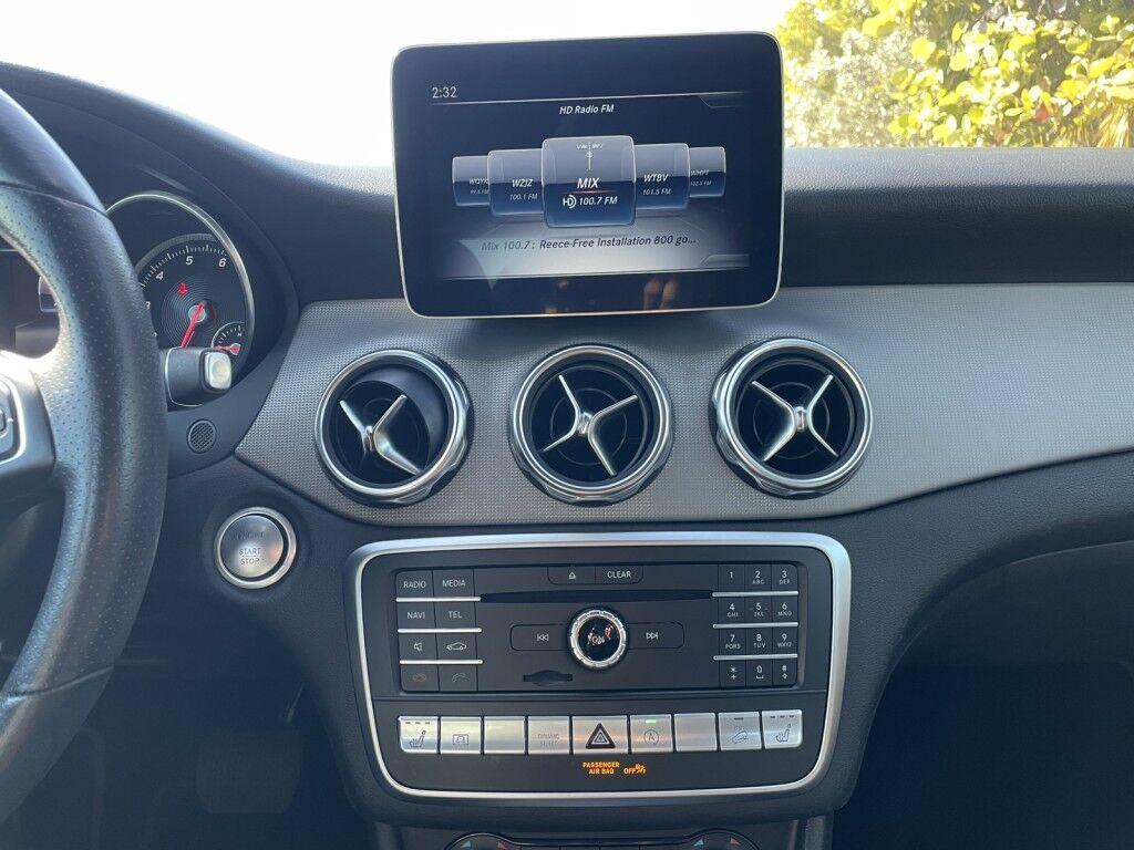 Mercedes-Benz GLA - Thumbnail 18