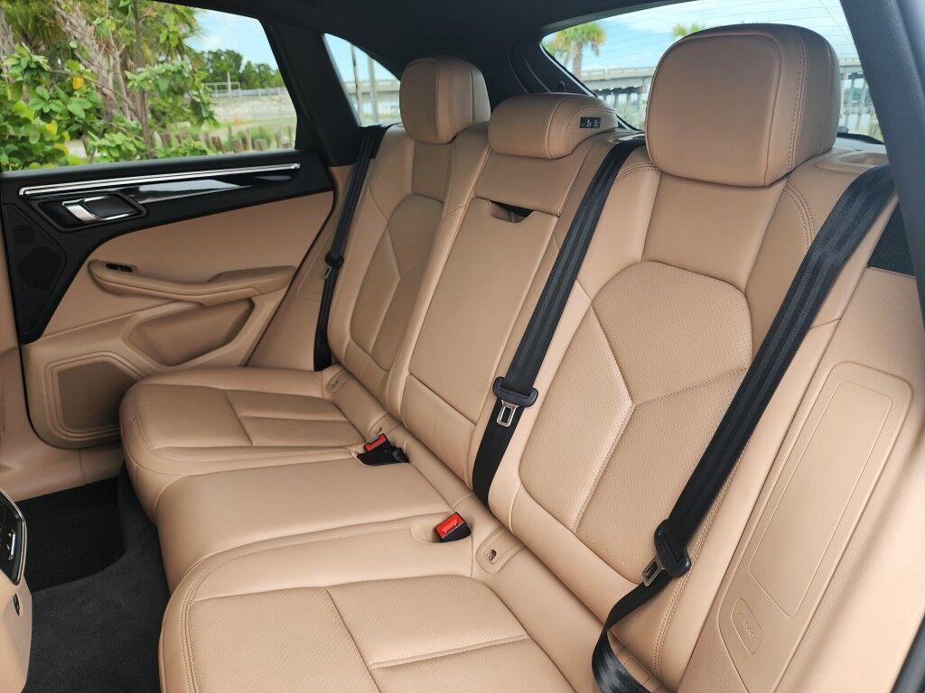 Porsche Macan - Thumbnail 9