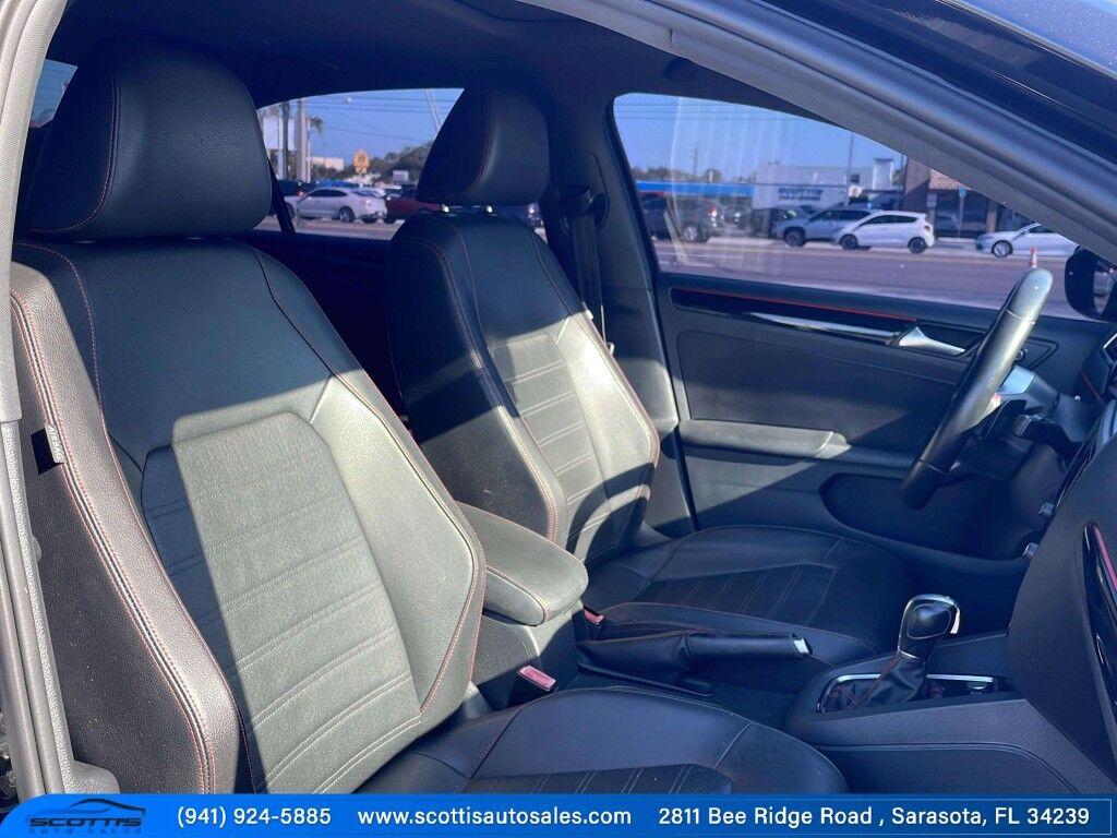 Volkswagen Jetta - Thumbnail 19