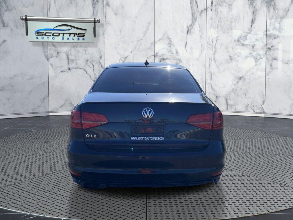 Volkswagen Jetta - Thumbnail 7