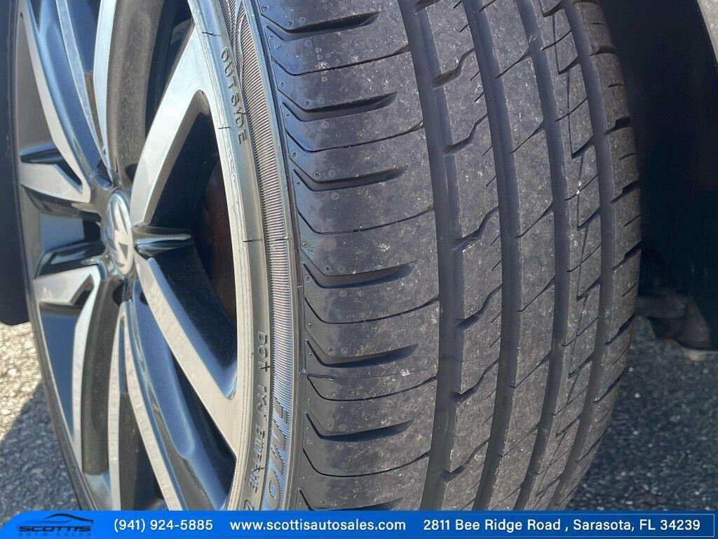 Volkswagen Jetta - Thumbnail 13