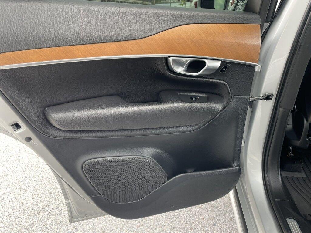 Volvo XC90 - Thumbnail 15