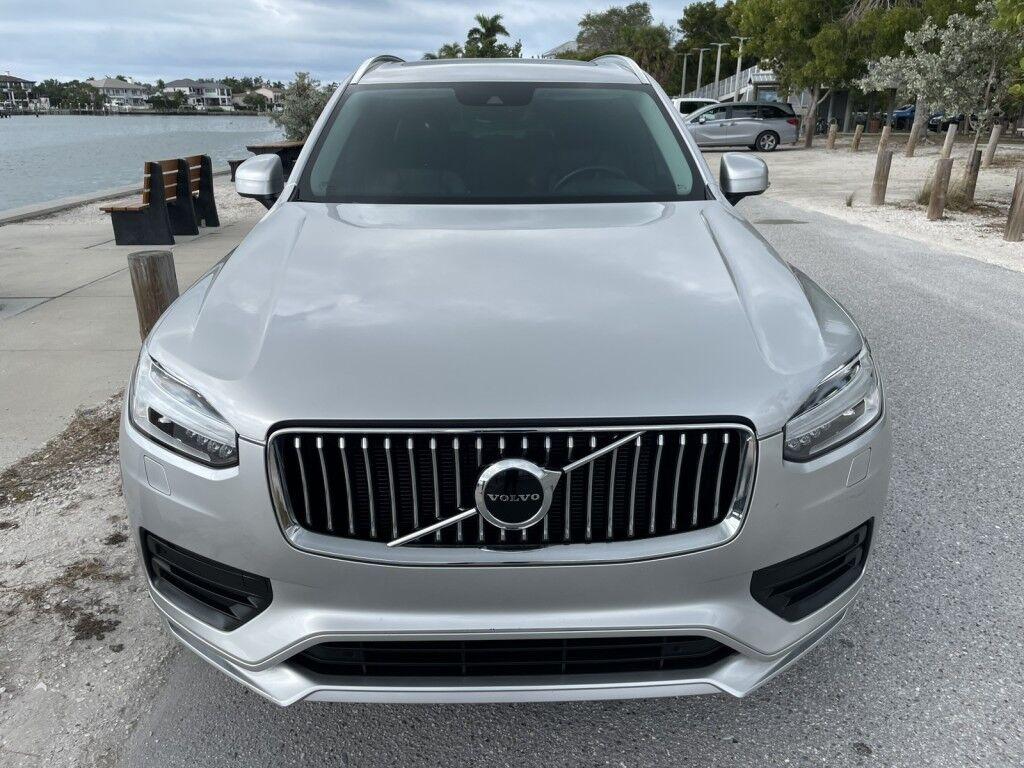 Volvo XC90 - Thumbnail 2