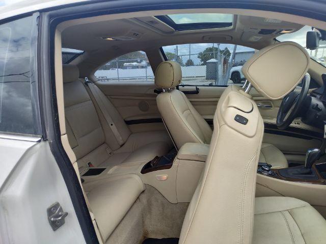 BMW 3-Series - Thumbnail 10